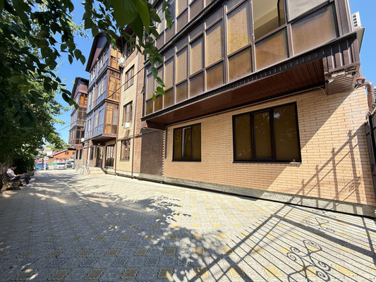 Продам двухкомнатную (2-комн.) квартиру, Чернышевского ул, 208, Нальчик г