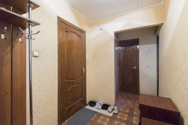 Продам двухкомнатную (2-комн.) квартиру, Северный массив мкр, 6, Батайск г