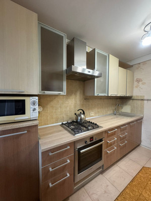 Продам трехкомнатную (3-комн.) квартиру, Рихарда Зорге ул, 83, Казань г