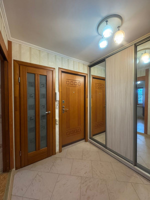 Продам трехкомнатную (3-комн.) квартиру, Рихарда Зорге ул, 83, Казань г