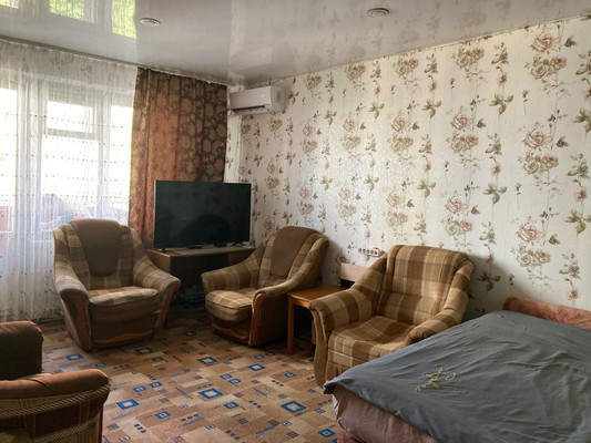 Продам однокомнатную (1-комн.) квартиру, Ленина ул, 127, Анапа г