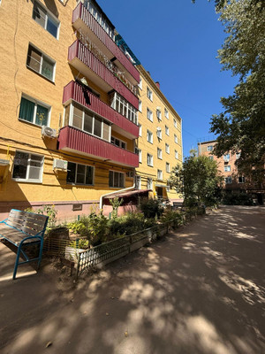 Продам двухкомнатную (2-комн.) квартиру, Морская ул, 80, Волгодонск г