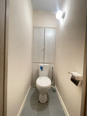 Продам трехкомнатную (3-комн.) квартиру, Маршала Савицкого ул, 30, Москва г