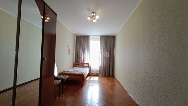 Сдам двухкомнатную (2-комн.) квартиру, Ленина ул, 33, Апшеронск г