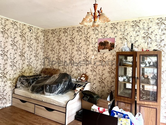 Продам однокомнатную (1-комн.) квартиру, Хрустальная ул, 64, Калуга г