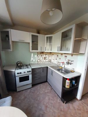 Сдам двухкомнатную (2-комн.) квартиру, Нахимова ул, 3к1, Санкт-Петербург г