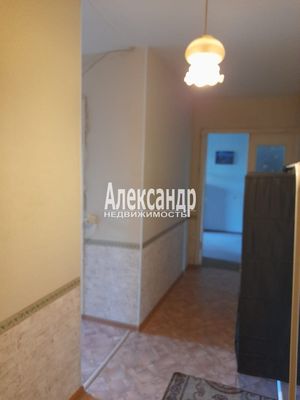 Сдам двухкомнатную (2-комн.) квартиру, Нахимова ул, 3к1, Санкт-Петербург г