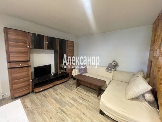 Продам дом, Цветково п, 100 км от города