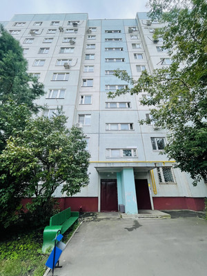 Продам трехкомнатную (3-комн.) квартиру, Парковая ул, 34, Слащево д