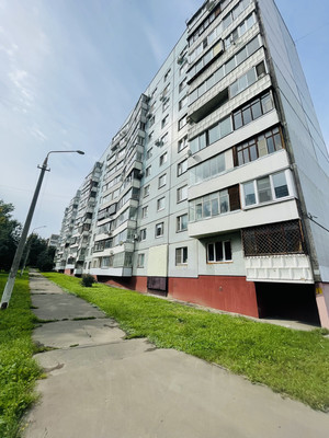 Продам трехкомнатную (3-комн.) квартиру, Парковая ул, 34, Слащево д