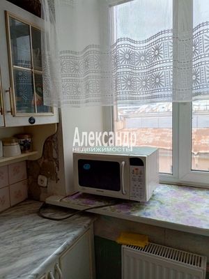 Продам трехкомнатную (3-комн.) квартиру, Лермонтовский пр-кт, 50, Санкт-Петербург г