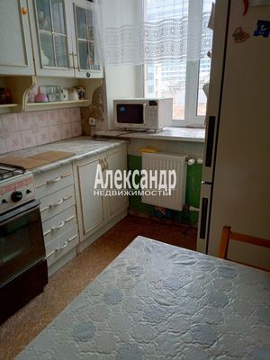Продам трехкомнатную (3-комн.) квартиру, Лермонтовский пр-кт, 50, Санкт-Петербург г