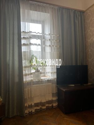 Продам трехкомнатную (3-комн.) квартиру, Лермонтовский пр-кт, 50, Санкт-Петербург г