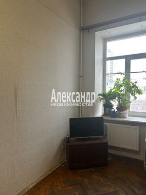 Продам трехкомнатную (3-комн.) квартиру, Лермонтовский пр-кт, 50, Санкт-Петербург г