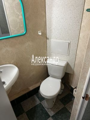 Продам трехкомнатную (3-комн.) квартиру, Лермонтовский пр-кт, 50, Санкт-Петербург г