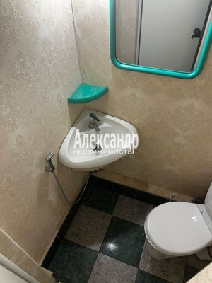Продам трехкомнатную (3-комн.) квартиру, Лермонтовский пр-кт, 50, Санкт-Петербург г