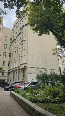 Продам однокомнатную (1-комн.) квартиру, Староконюшенный пер, 37, Москва г