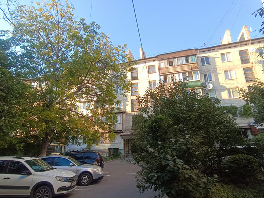 Продам двухкомнатную (2-комн.) квартиру, Поповкина ул, 16, Симферополь г