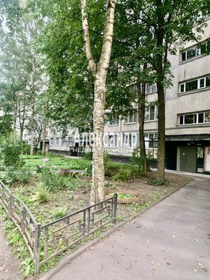 Продам однокомнатную (1-комн.) квартиру, Белградская ул, 32, Санкт-Петербург г
