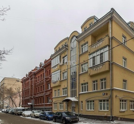 Сдам машиноместо 18 м2, Печатников пер, 19 1, Москва г