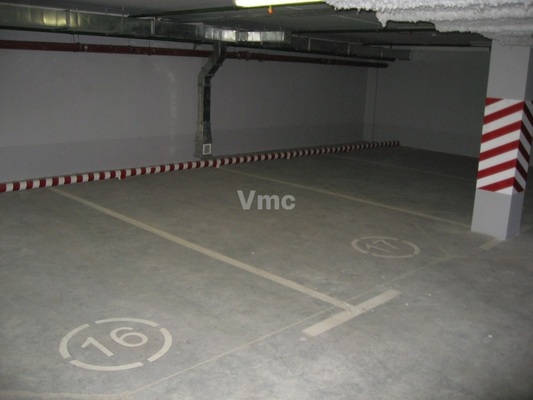 Сдам машиноместо 18 м2, Печатников пер, 19 1, Москва г