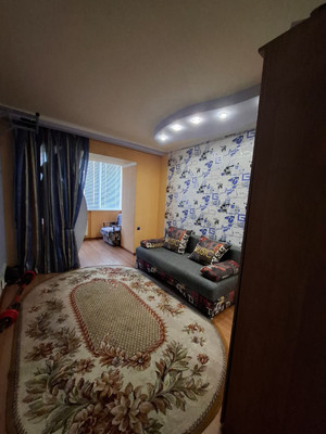 Продам трехкомнатную (3-комн.) квартиру, Подвойского ул, 125, Тихорецк г
