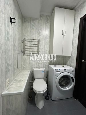 Продам двухкомнатную (2-комн.) квартиру, Центральная ул, 11, Суходолье п