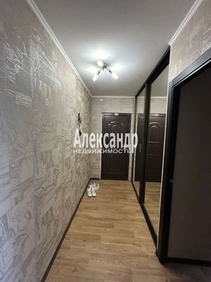 Продам двухкомнатную (2-комн.) квартиру, Центральная ул, 11, Суходолье п