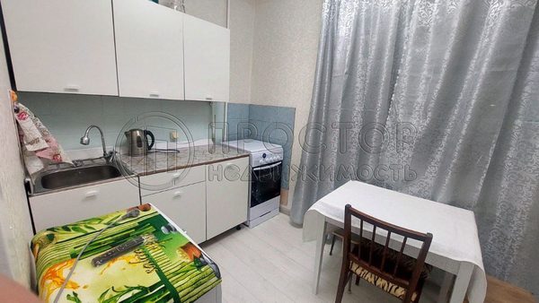 Продам однокомнатную (1-комн.) квартиру, Чертановская ул, 33к2, Москва г