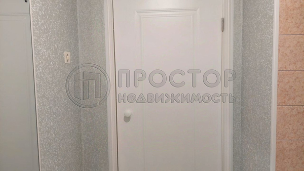 Продам однокомнатную (1-комн.) квартиру, Чертановская ул, 33к2, Москва г