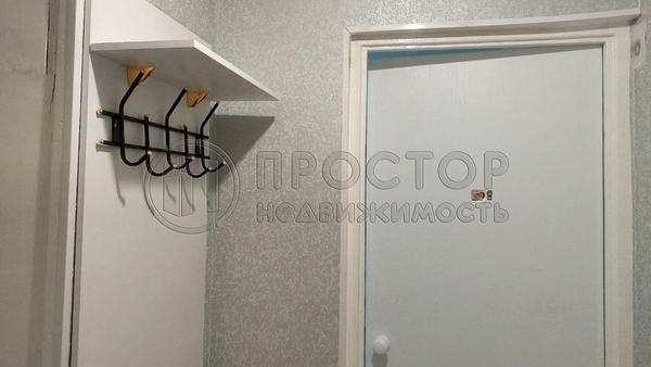Продам однокомнатную (1-комн.) квартиру, Чертановская ул, 33к2, Москва г