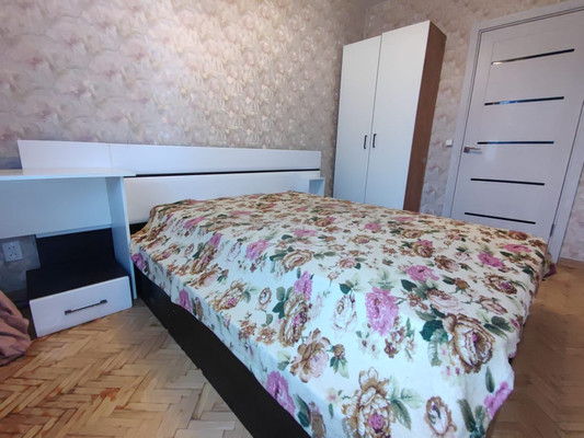 Продам трехкомнатную (3-комн.) квартиру, Варшавское ш, 69к2, Москва г
