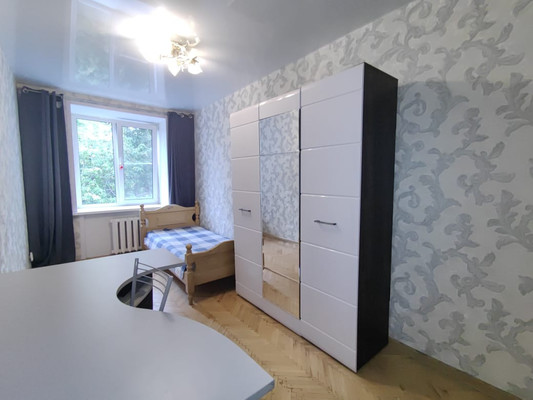 Продам трехкомнатную (3-комн.) квартиру, Варшавское ш, 69к2, Москва г