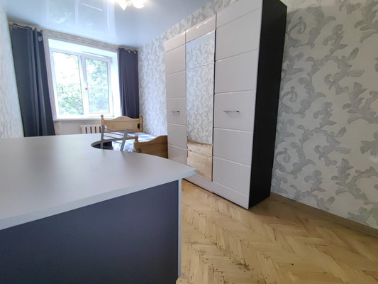 Продам трехкомнатную (3-комн.) квартиру, Варшавское ш, 69к2, Москва г