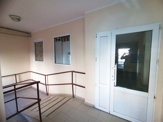 Продам однокомнатную (1-комн.) квартиру, Михаила Марченко ул, 12, Свердловский рп