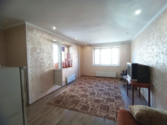 Продам однокомнатную (1-комн.) квартиру, Михаила Марченко ул, 12, Свердловский рп