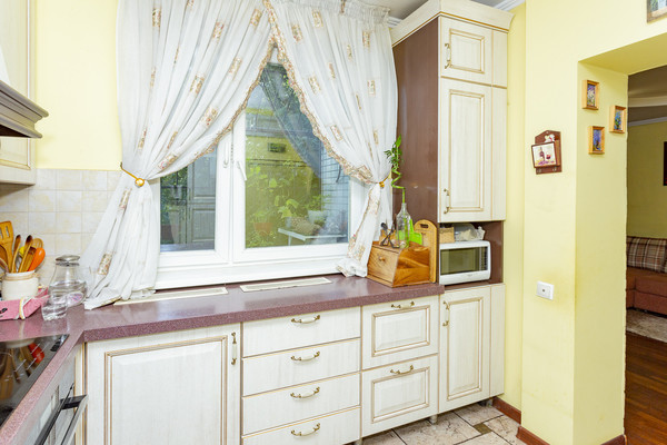 Продам многокомнатную квартиру, Большая Черёмушкинская ул, 2к4, Москва г