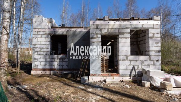Продам дом в поселке Графская усадьба, Пудомяги д, 30 км от города