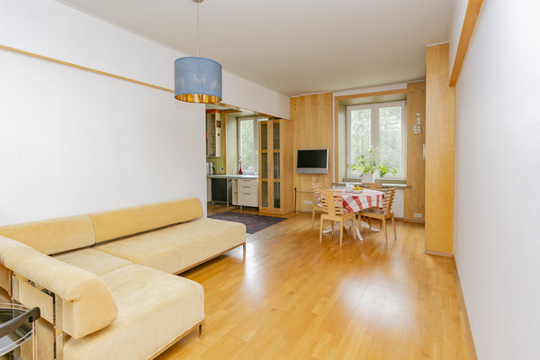 Продам трехкомнатную (3-комн.) квартиру, Рижский проезд, 9, Москва г