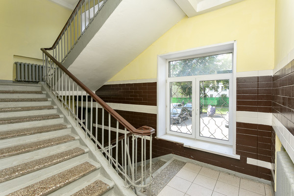 Продам трехкомнатную (3-комн.) квартиру, Рижский проезд, 9, Москва г