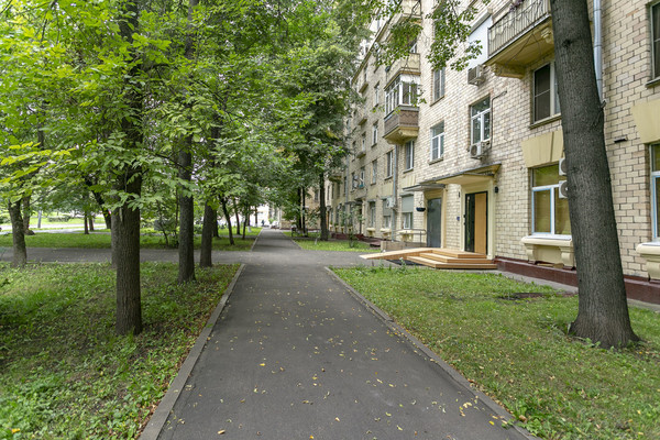 Продам трехкомнатную (3-комн.) квартиру, Рижский проезд, 9, Москва г