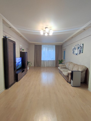 Продам трехкомнатную (3-комн.) квартиру, Ленина пр-кт, 11, Октябрьский г