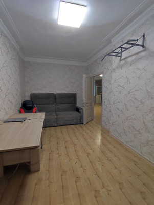 Продам трехкомнатную (3-комн.) квартиру, Ленина пр-кт, 11, Октябрьский г