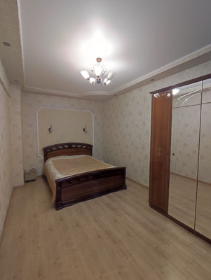 Продам трехкомнатную (3-комн.) квартиру, Ленина пр-кт, 11, Октябрьский г