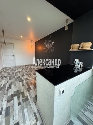 Продам трехкомнатную (3-комн.) квартиру, Испытателей пр-кт, 15к1, Санкт-Петербург г