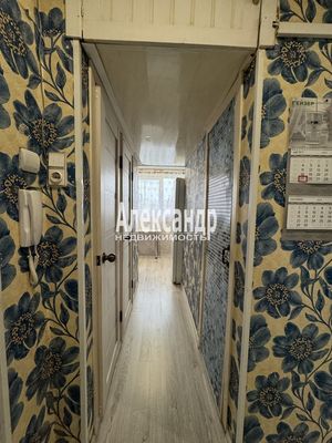 Продам трехкомнатную (3-комн.) квартиру, Испытателей пр-кт, 15к1, Санкт-Петербург г