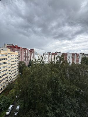 Продам трехкомнатную (3-комн.) квартиру, Испытателей пр-кт, 15к1, Санкт-Петербург г