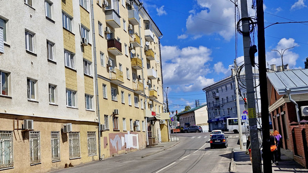Продам двухкомнатную (2-комн.) квартиру, Манежная Большая ул, 2, Воронеж г