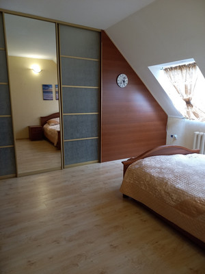 Продам трехкомнатную (3-комн.) квартиру, Гагарина ул, 6, Волгодонск г