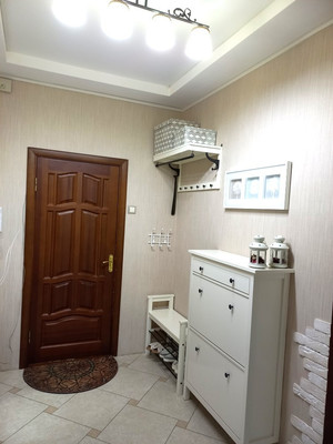 Продам трехкомнатную (3-комн.) квартиру, Гагарина ул, 6, Волгодонск г